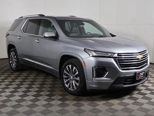 Sterling Gray Metallic 2023 Chevrolet Traverse Premier