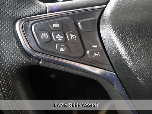 Summit White 2023 Chevrolet Malibu FWD 1LT