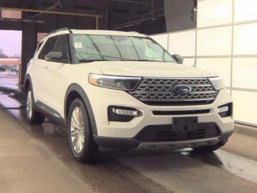 Star White Metallic Tri-Coat 2022 Ford Explorer Limited