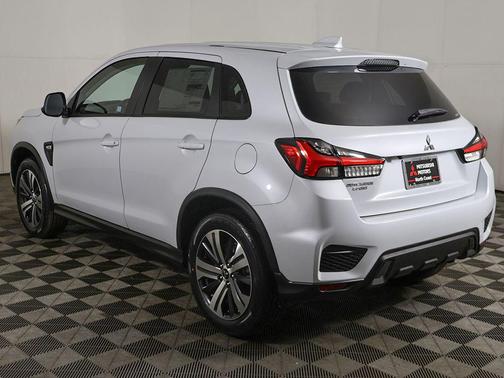 White Diamond 2026 Mitsubishi Outlander Sport 2.0 ES