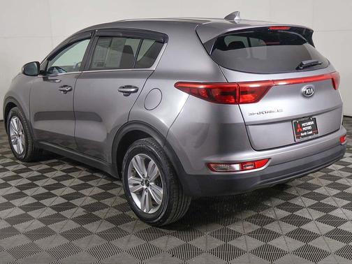 Mineral Silver 2017 Kia Sportage LX