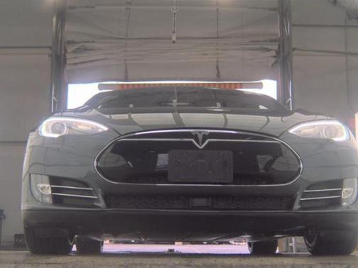2015 Tesla Model S 85D