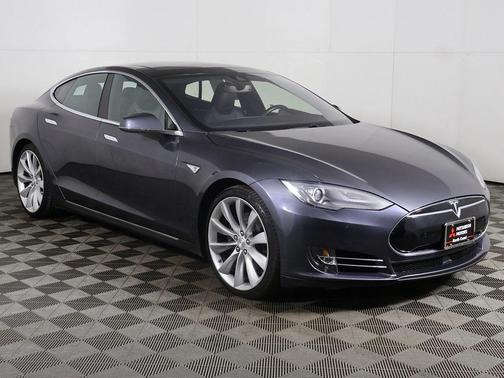 2015 Tesla Model S 85D