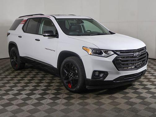 Summit White 2020 Chevrolet Traverse Premier