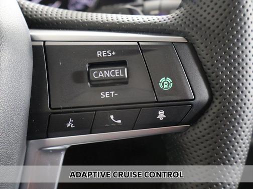 White Diamond/Black Roof 2026 Mitsubishi Outlander Trail Edition 2.5 S-AWC