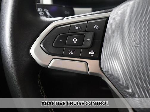 2022 Volkswagen Atlas 3.6L SE w/Technology