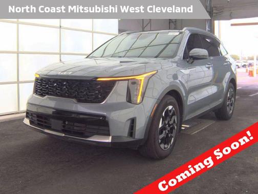 Everlasting Silver 2025 Kia Sorento S