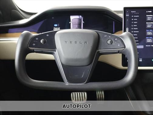 2022 Tesla Model S Base