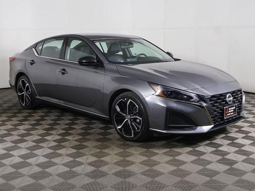 Gun Metallic 2024 Nissan Altima SR FWD