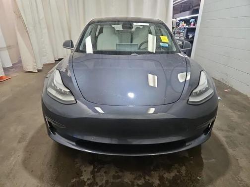 2019 Tesla Model 3 Mid Range
