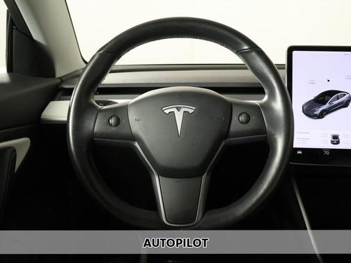 2019 Tesla Model 3 Mid Range