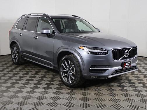 2018 Volvo XC90 T5 Momentum