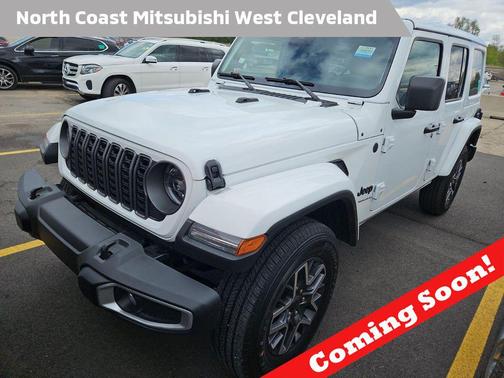 Bright White Clearcoat 2025 Jeep Wrangler 4-Door Sahara 4x4