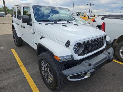 Bright White Clearcoat 2025 Jeep Wrangler 4-Door Sahara 4x4
