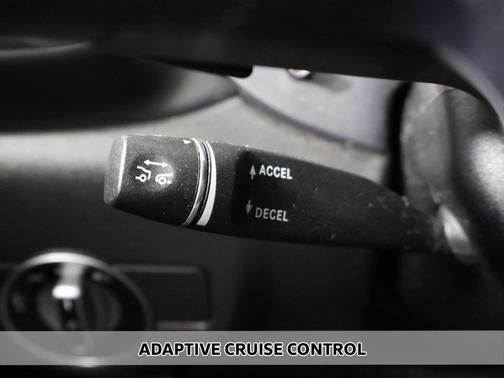 2017 INFINITI QX30 Luxury