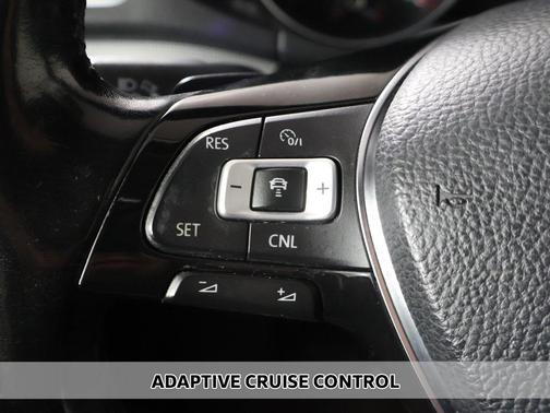 2018 Volkswagen Passat 2.0T R-Line