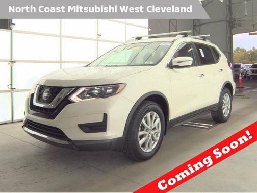 Pearl White Tricoat 2019 Nissan Rogue SV