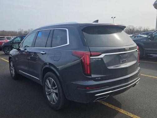 2022 Cadillac XT6 Premium Luxury AWD