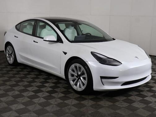 2021 Tesla Model 3 Standard Range Plus