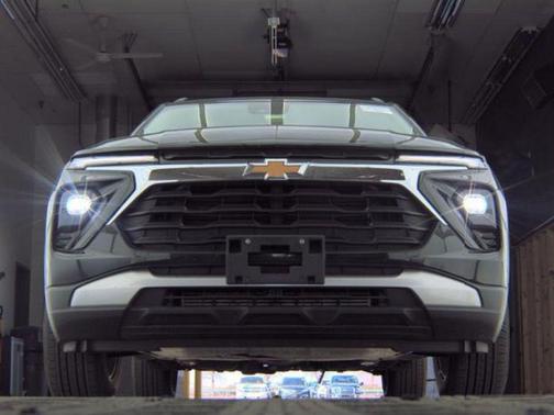 Mosaic Black Metallic 2024 Chevrolet Trailblazer LT