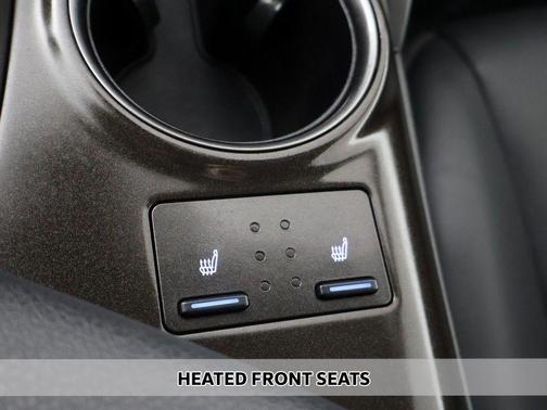 Ice Cap 2024 Toyota Camry SE