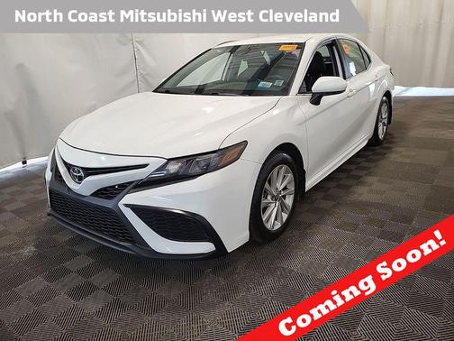 Ice Cap 2024 Toyota Camry SE