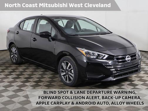 Super Black Metallic 2025 Nissan Versa 1.6 SV