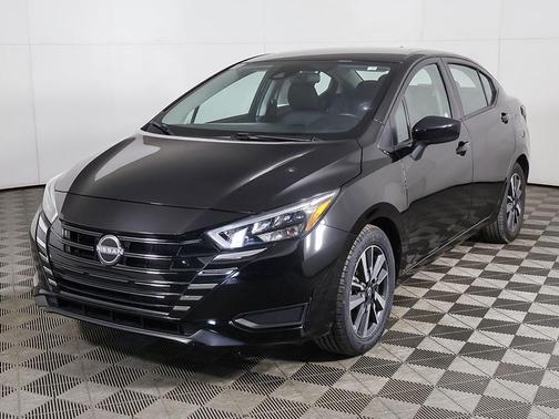 Super Black Metallic 2025 Nissan Versa 1.6 SV