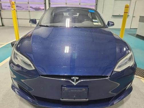 2016 Tesla Model S 90D