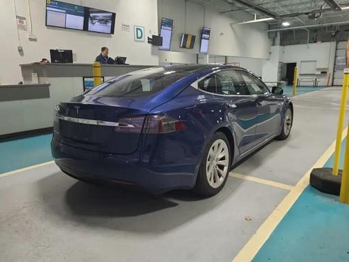 2016 Tesla Model S 90D