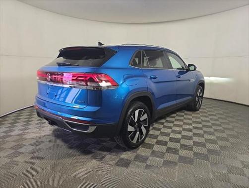 2024 Volkswagen Atlas Cross Sport 2.0T SE w/Technology 4MOTION