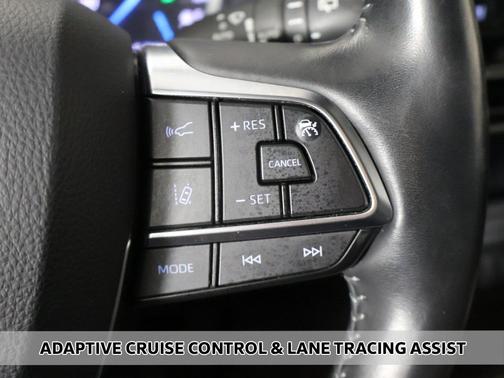 2021 Toyota Highlander Hybrid Platinum