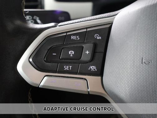 Platinum Gray Metallic 2023 Volkswagen Atlas 3.6L SEL