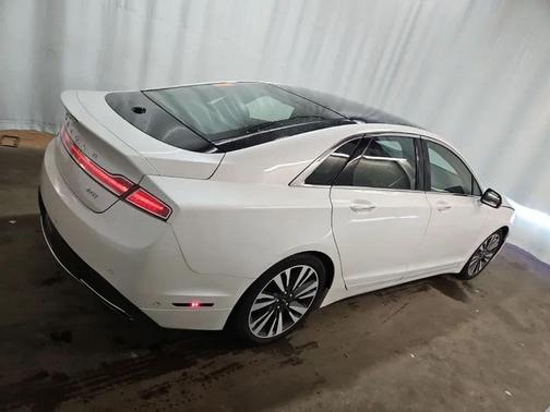White Platinum Clearcoat Metallic 2019 Lincoln MKZ Reserve II