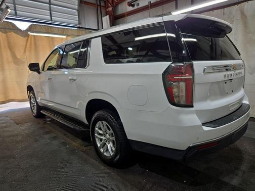 2024 Chevrolet Suburban LS