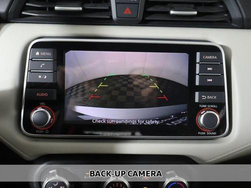 2022 Nissan Versa 1.6 SV