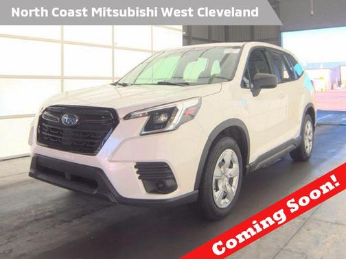 Crystal White Pearl 2023 Subaru Forester Limited