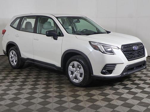 Crystal White Pearl 2023 Subaru Forester Limited