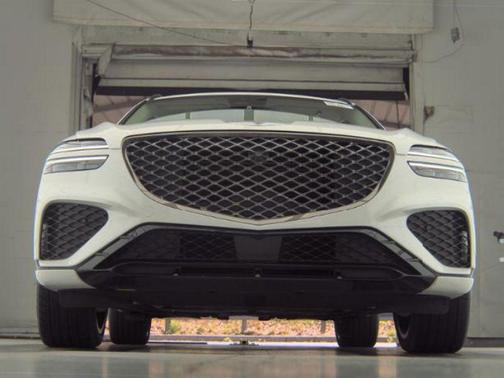 Uyuni White 2023 Genesis GV70 3.5T AWD Sport