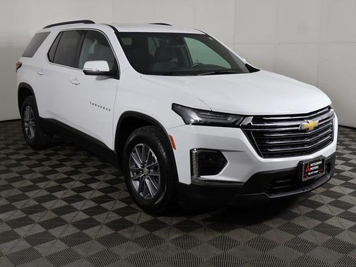 2022 Chevrolet Traverse LT Cloth