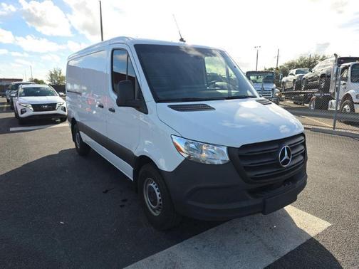 2024 Mercedes-Benz Sprinter 2500 Cargo 144 WB