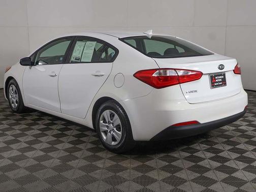 Clear White 2016 Kia Forte LX