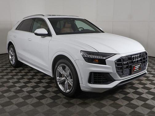 2023 Audi Q8 55 Premium