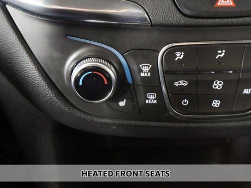 Summit White 2019 Chevrolet Equinox 1LT