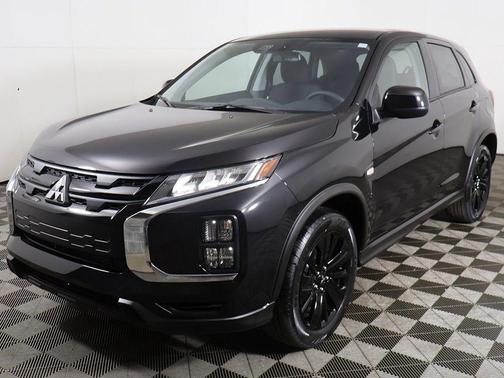 Labrador Black Pearl 2026 Mitsubishi Outlander Sport 2.0 LE