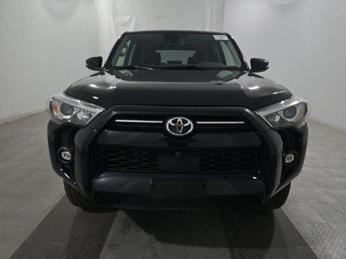 Midnight Black Metallic 2024 Toyota 4Runner SR5 Premium