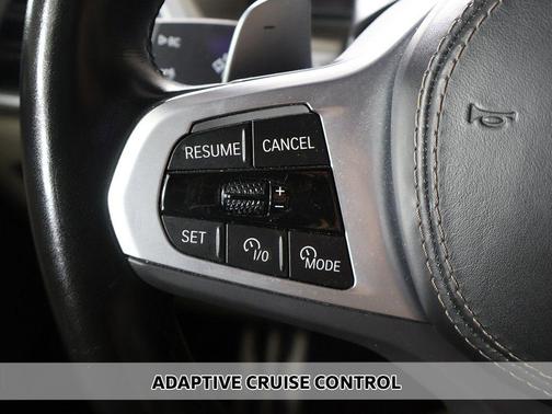 Mineral White Metallic 2024 BMW X7 xDrive40i