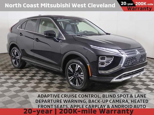 Labrador Black Pearl 2026 Mitsubishi Eclipse Cross SE