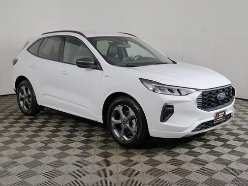 Oxford White 2023 Ford Escape ST-Line