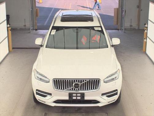 2023 Volvo XC90 B6 Plus 7-Seater
